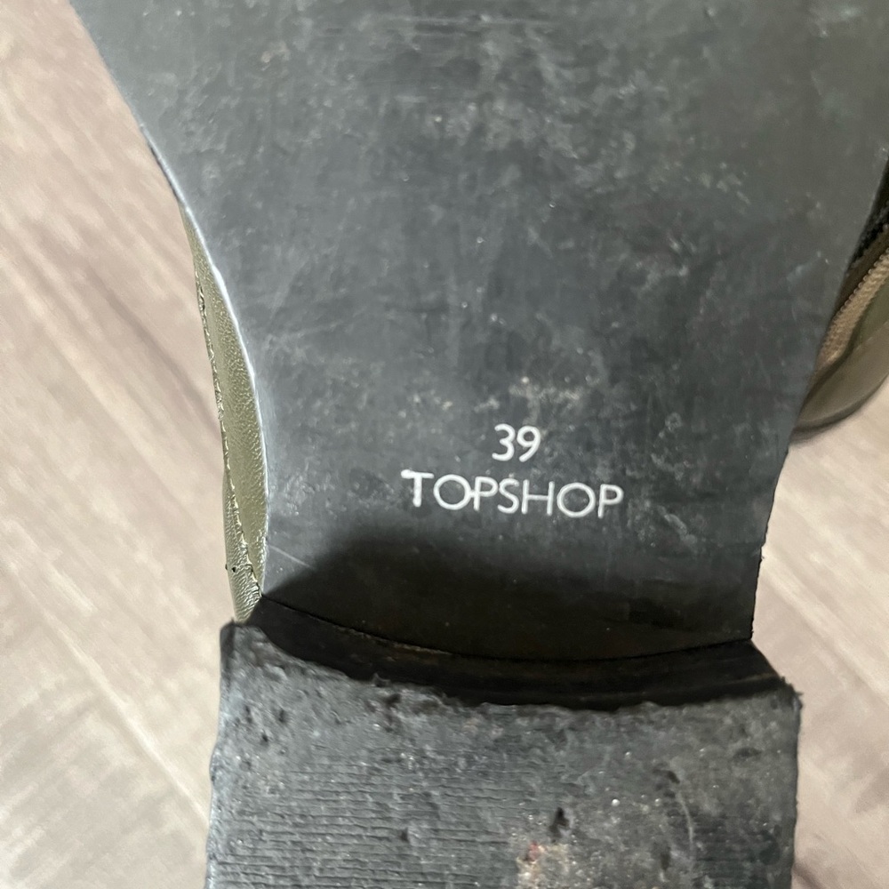Topshop Olive Green Leather Ankle Boots with Silver Trim - Picture 4 of 6
